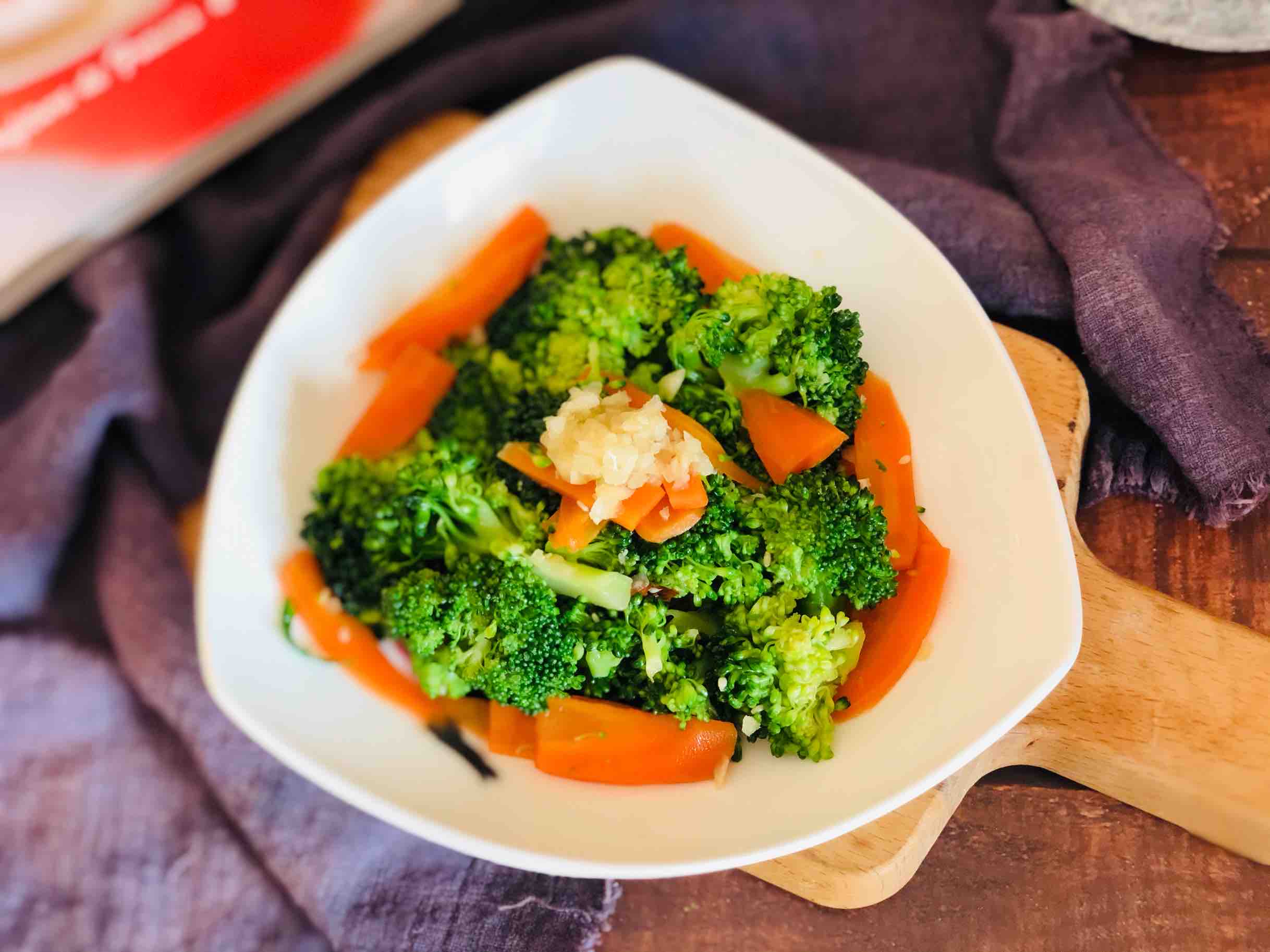 蒜蓉西蘭花的做法-咸鮮味拌菜譜