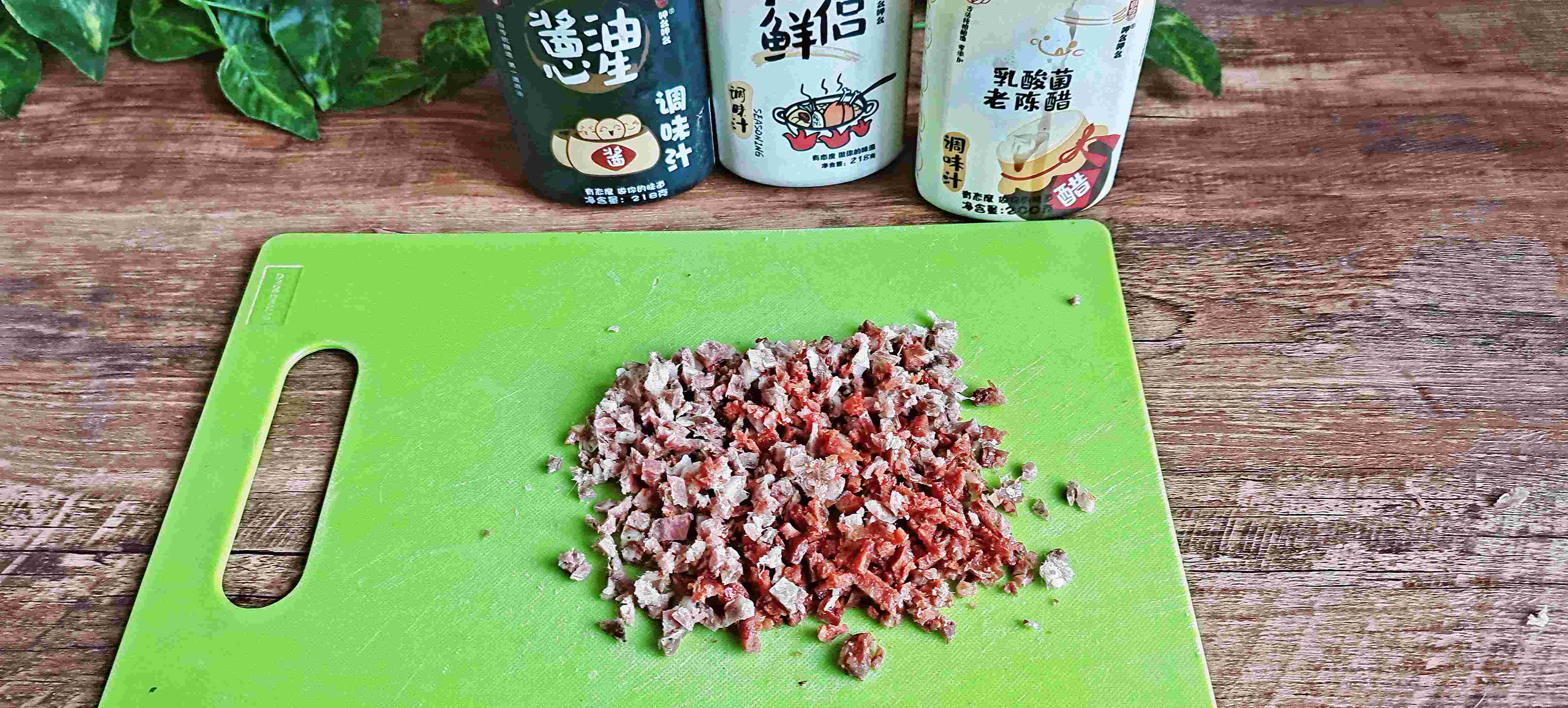 土豆的高大上做法，春節家宴備受歡迎…土豆泥黃金卷的做法-咸鮮味其它工藝菜譜