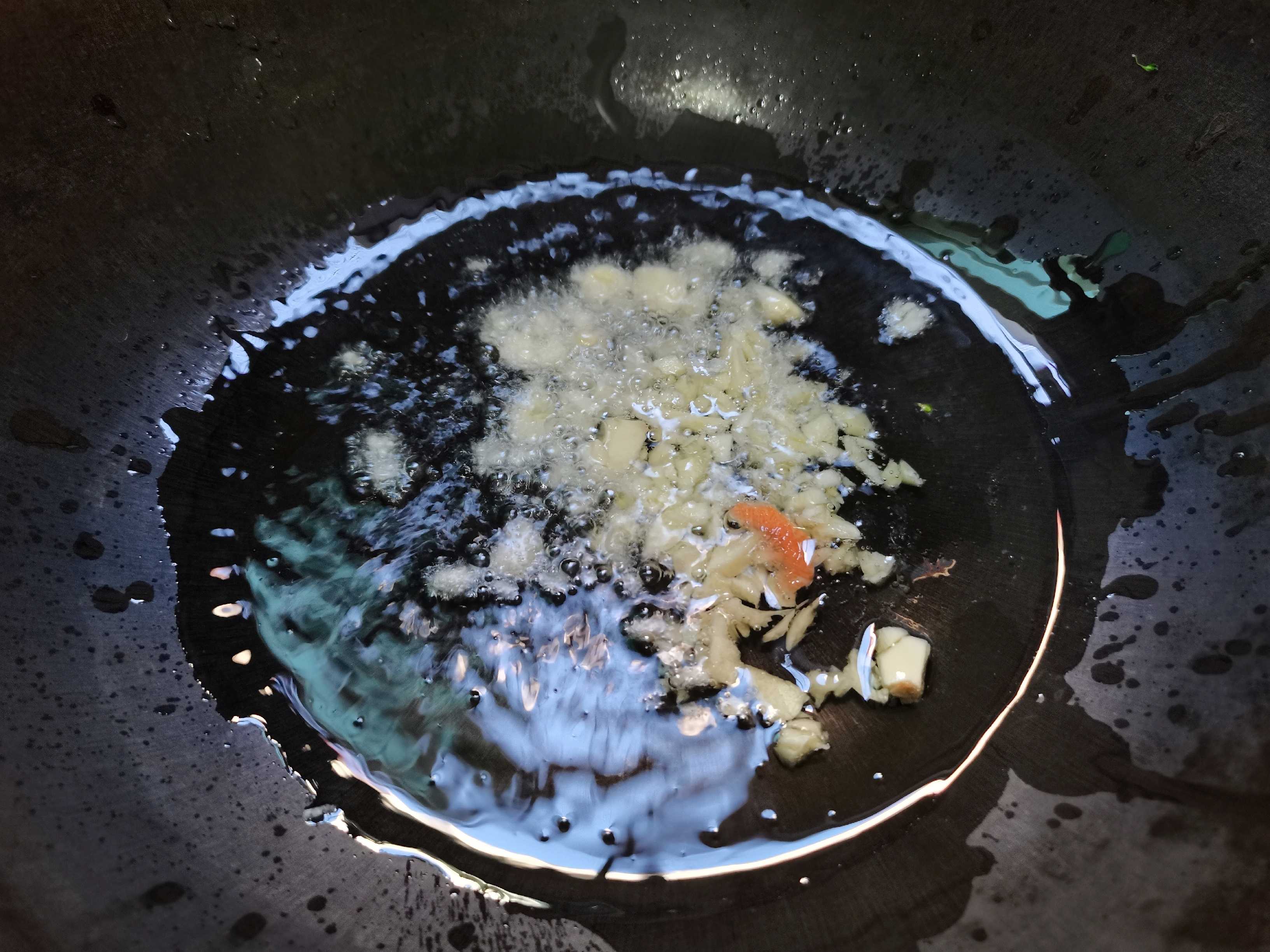 蒜蓉西蘭花的做法-家常味炒菜譜