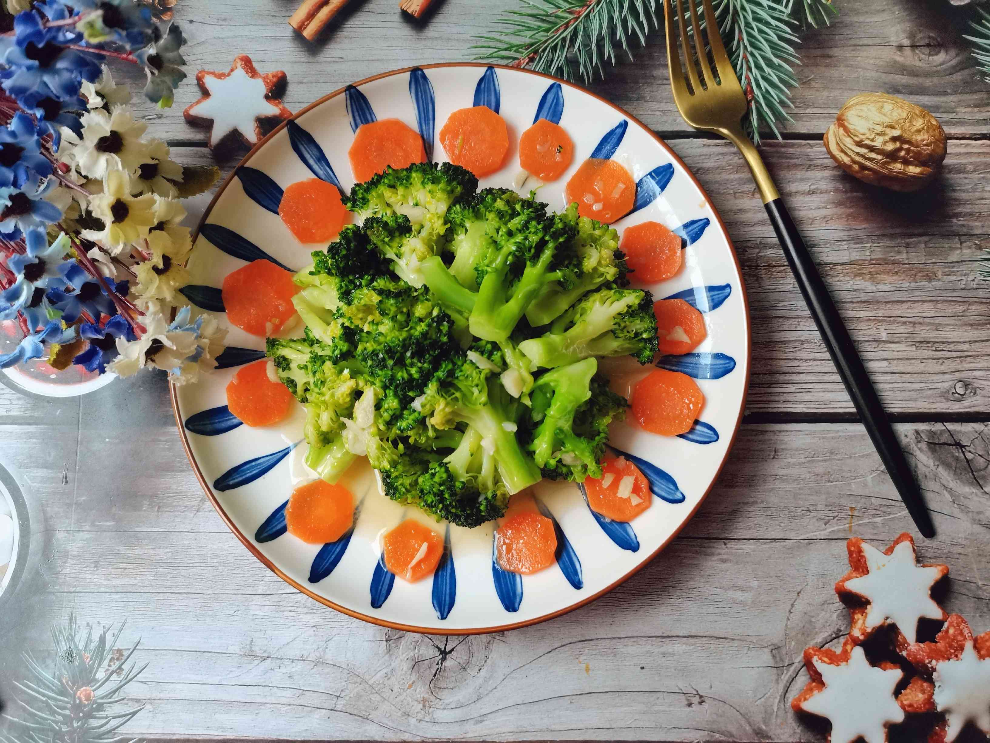 蒜蓉西蘭花的做法-家常味炒菜譜