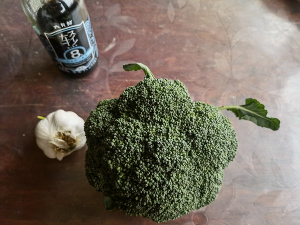 素菜西蘭花的做法-家常味炒菜譜