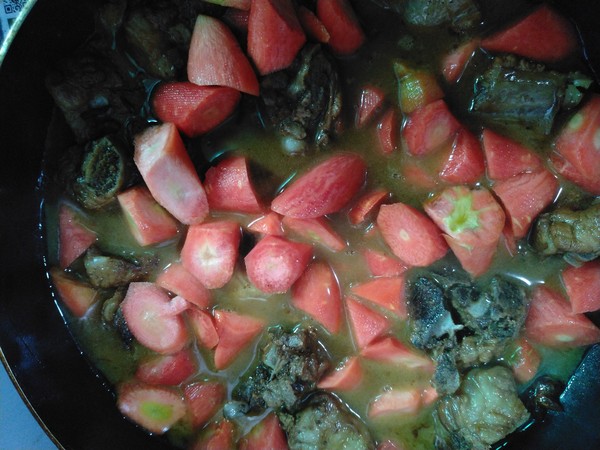 排骨燒紅蘿卜的做法-家常味燒菜譜