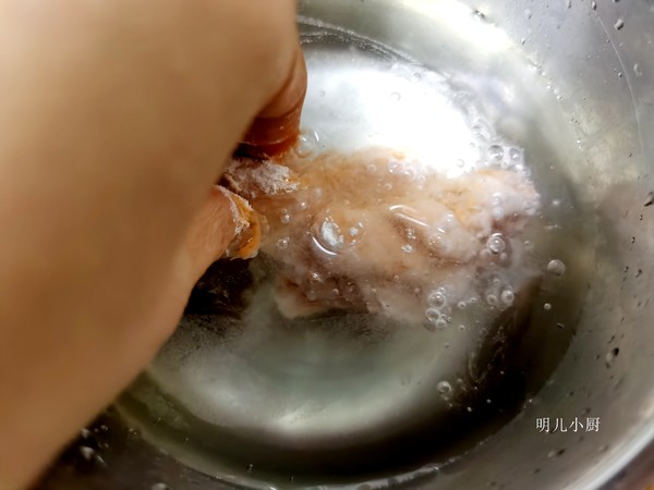 新奧爾良炸雞的做法-家常味炸菜譜-易網健康養生網 新奧爾良炸雞的做法-家常味炸菜譜