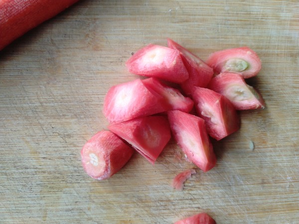 排骨燒紅蘿卜的做法-家常味燒菜譜