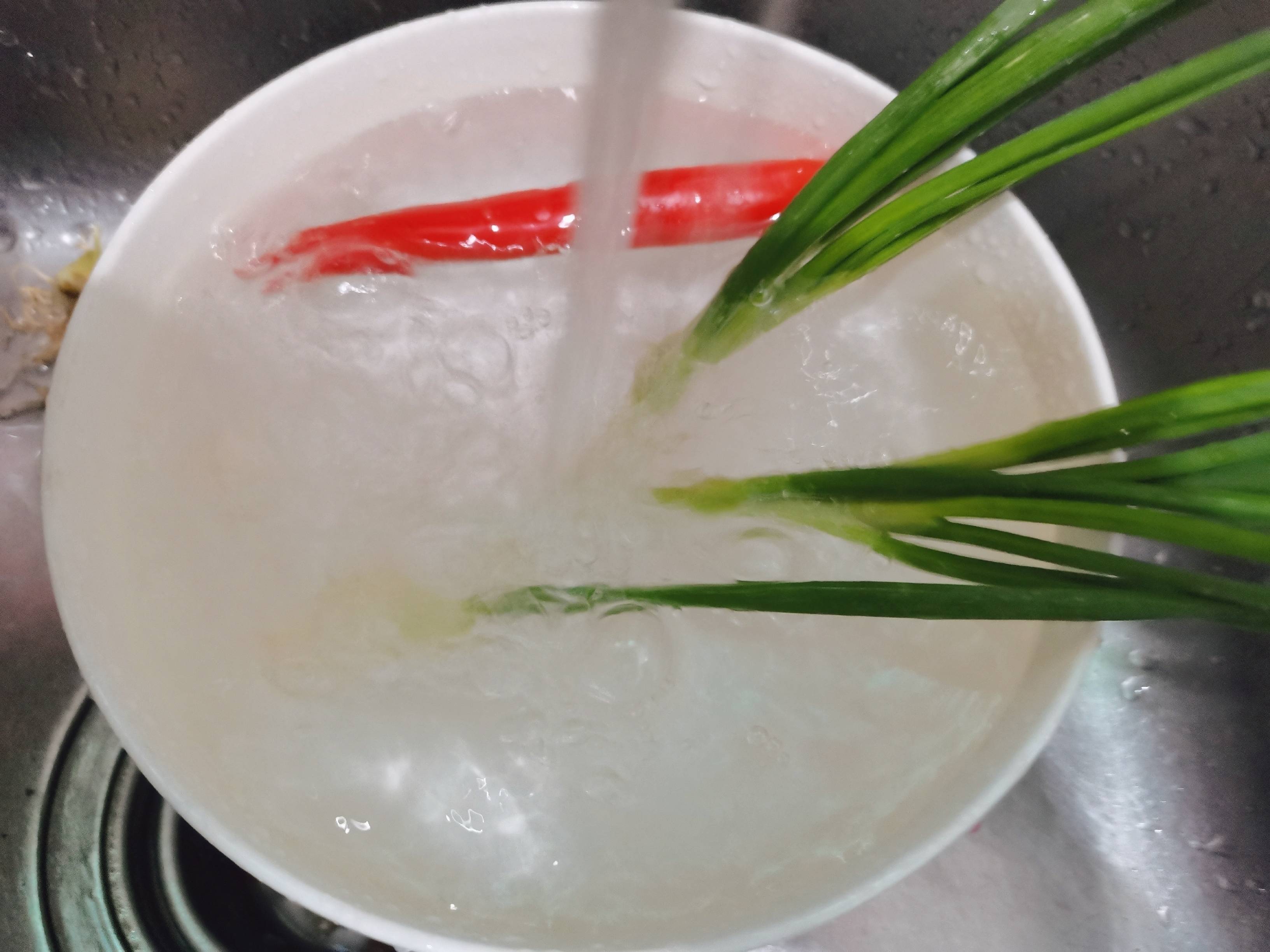 小蔥炒雞蛋，簡單又快手的一道快手菜的做法-家常味炒菜譜