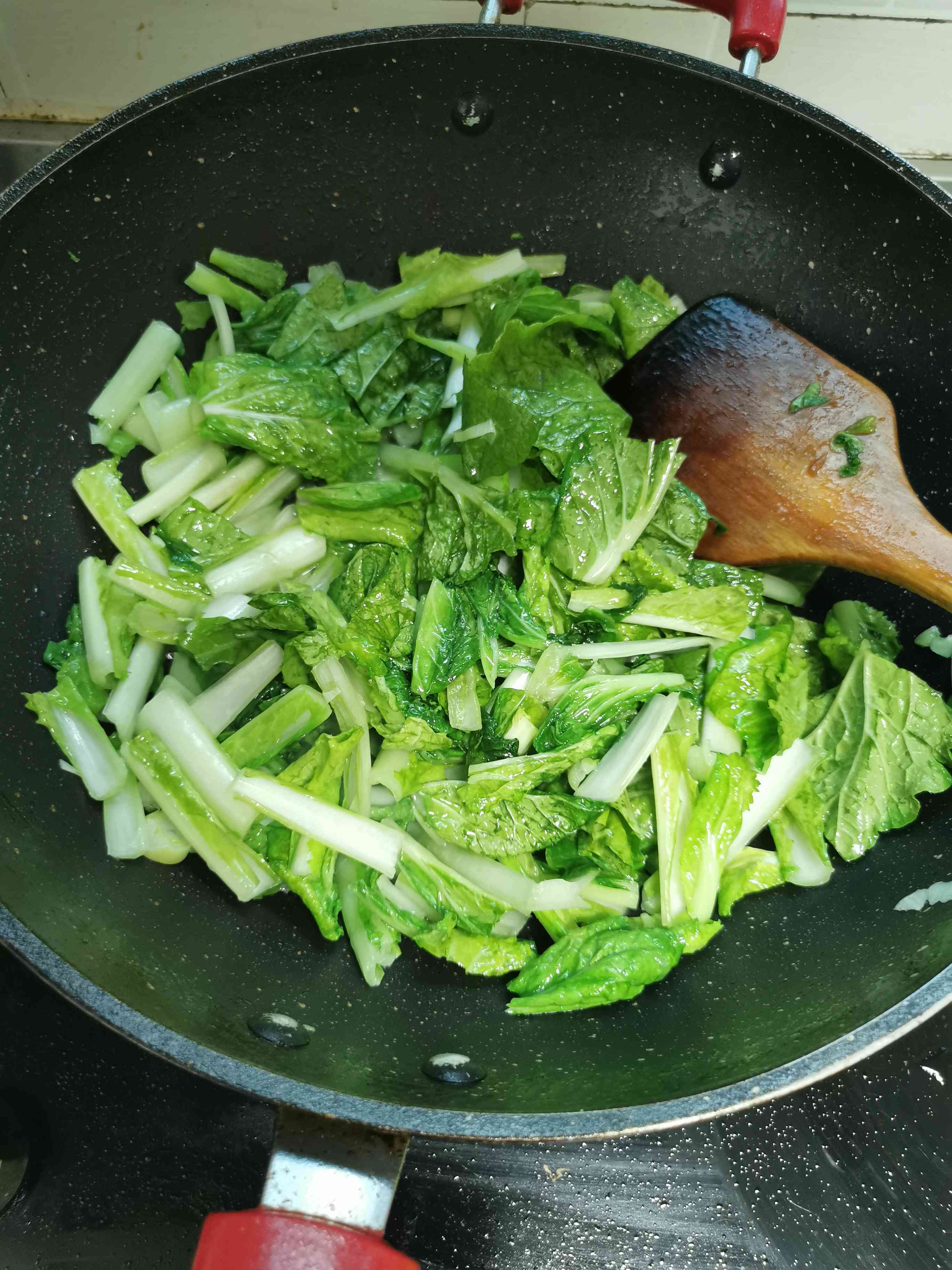 小白菜炒蝦仁的做法-咸鮮味炒菜譜