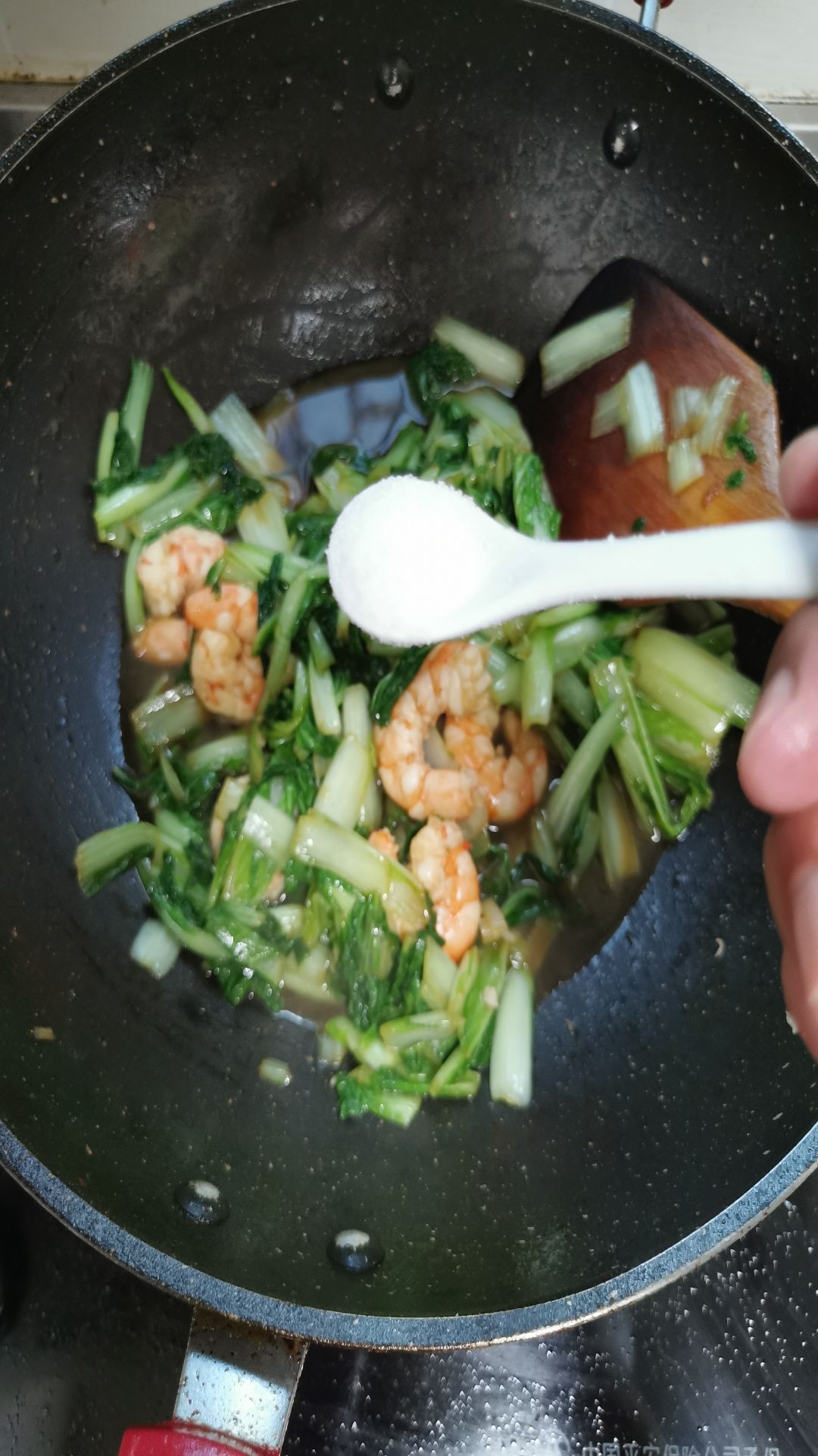 小白菜炒蝦仁的做法-咸鮮味炒菜譜