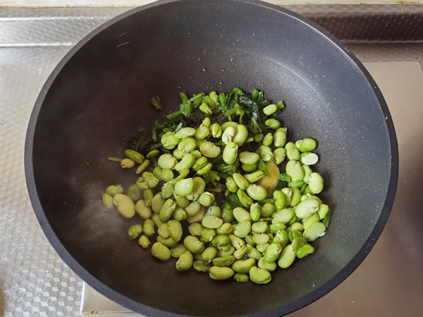 好吃下飯小菜，雪里蕻筍片香菇炒豆瓣的做法-咸鮮味炒菜譜