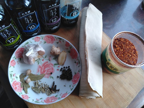 冷吃千張的做法-香辣味煎菜譜-易網<a href=http://www.gyfww.com/ target=_blank class=infotextkey>健康養(yǎng)生</a>網 冷吃千張的做法-香辣味煎菜譜