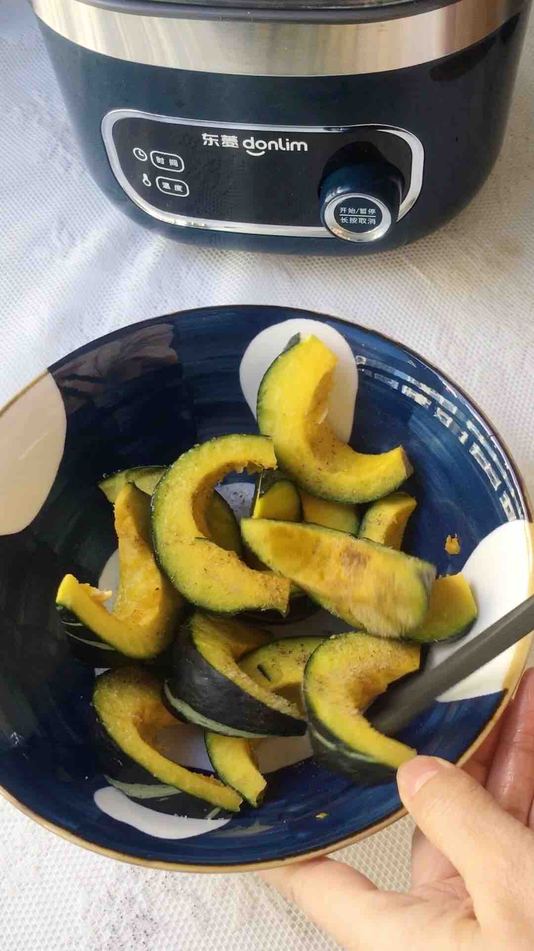 鹽烤貝貝南瓜的做法-甜味炸菜譜