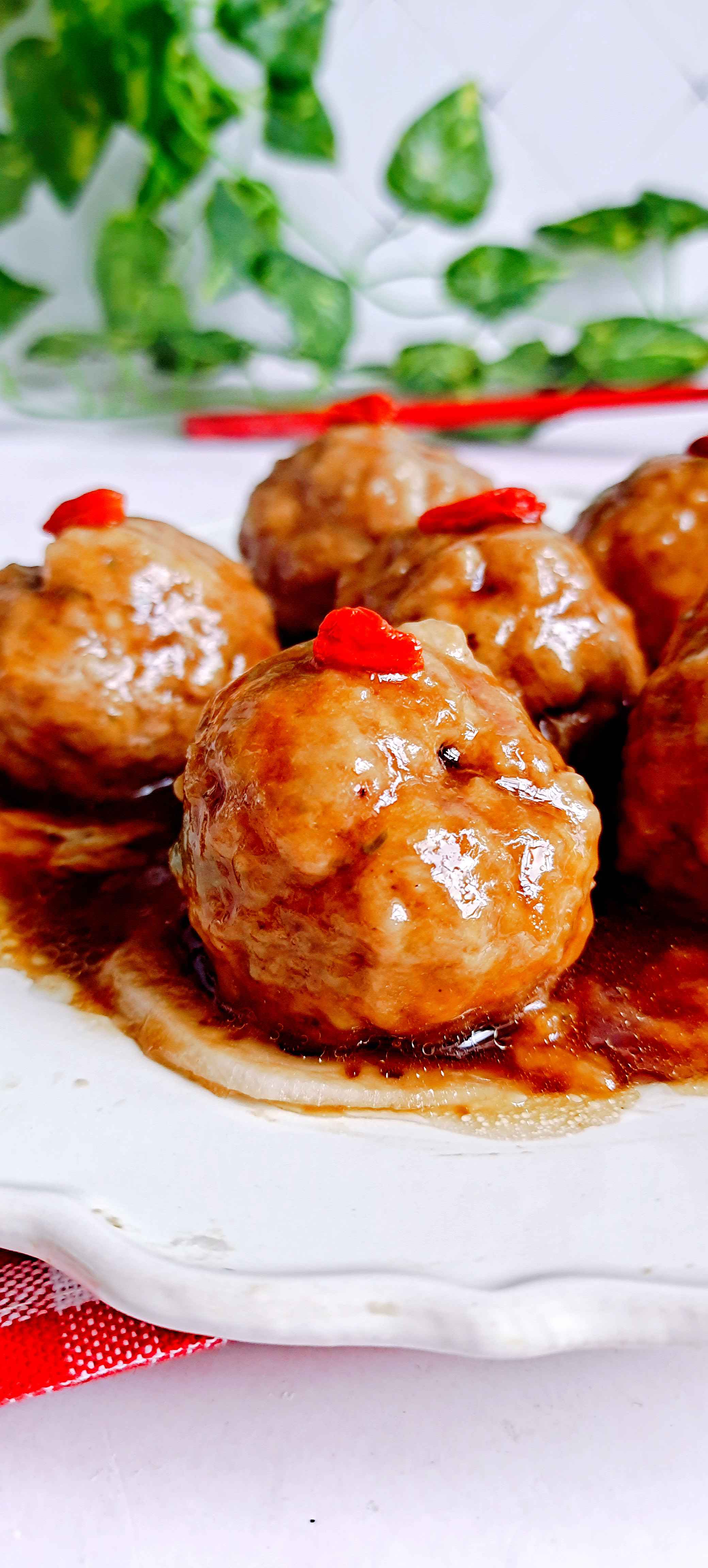 學會花樣肉圓做法，春節餐桌讓你倍有面兒~糖醋鴛鴦蛋的做法-酸甜味蒸菜譜