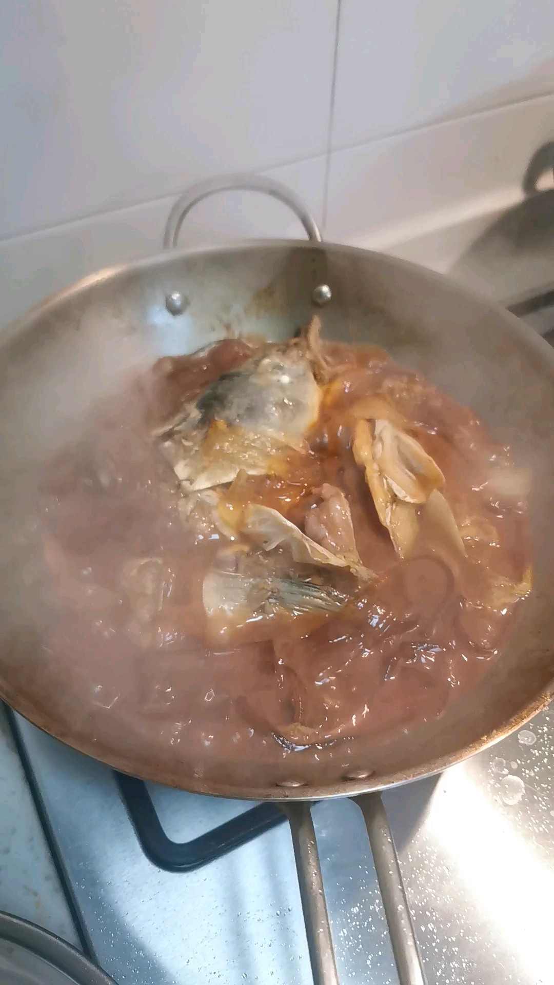 粉條燉青魚頭的做法-家常味燒菜譜