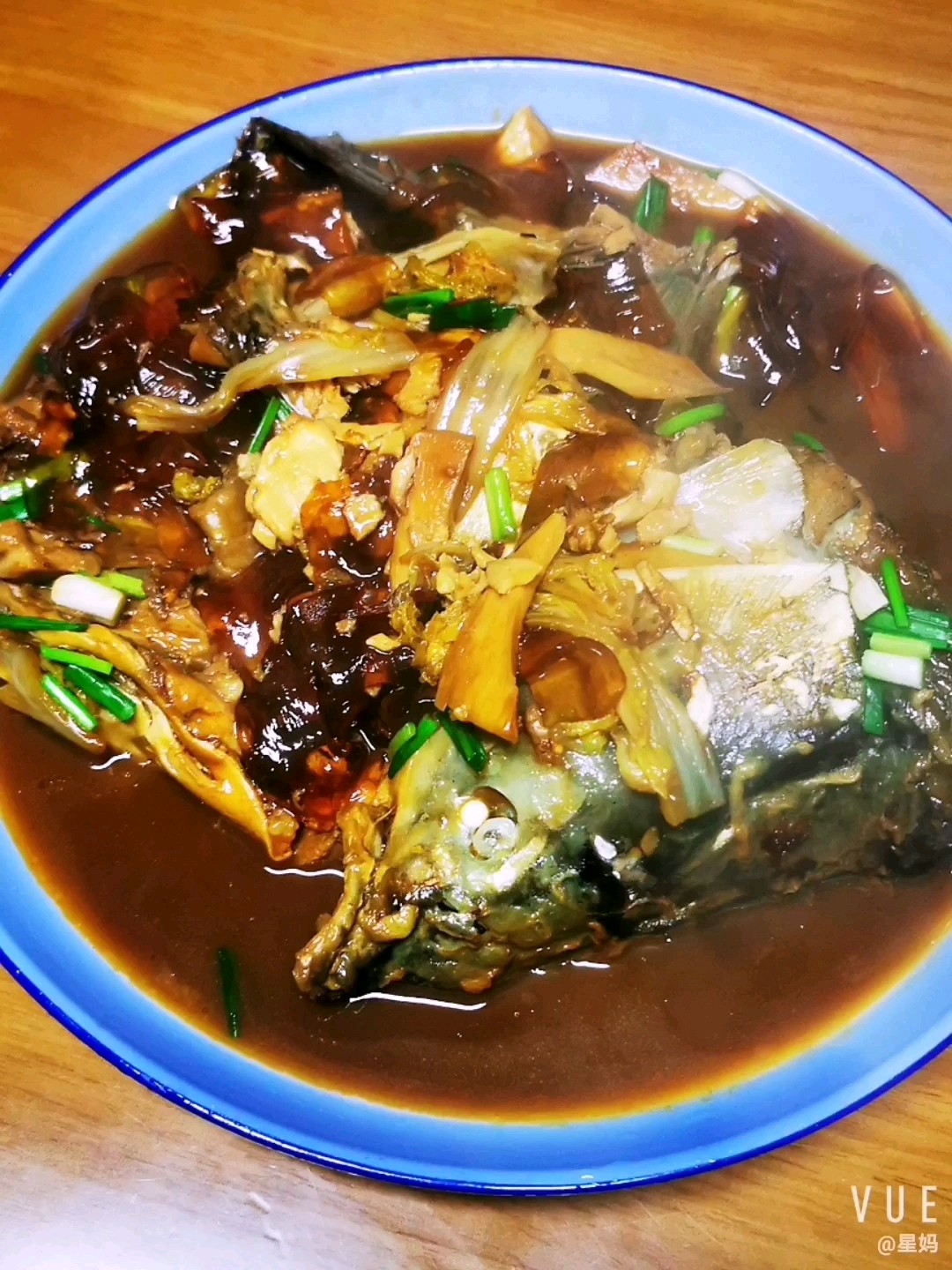 粉條燉青魚頭的做法-家常味燒菜譜