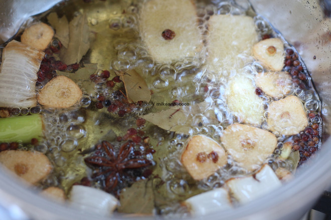 五香醬蘿卜干的做法-五香味泡菜譜-易網健康養生網 五香醬蘿卜干的做法-五香味泡菜譜