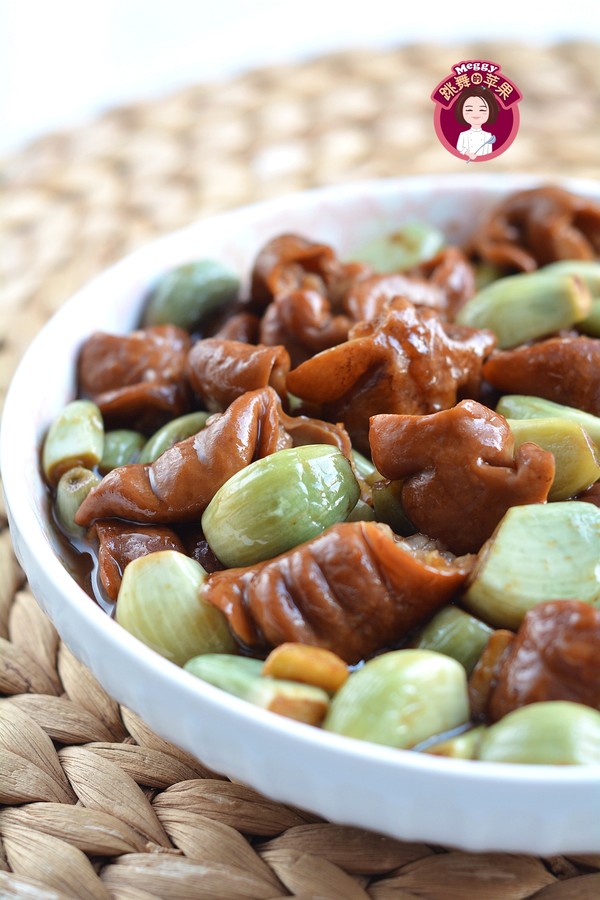 臘八蒜燒肥腸的做法-蒜香味燒菜譜-易網健康養生網 臘八蒜燒肥腸的做法-蒜香味燒菜譜