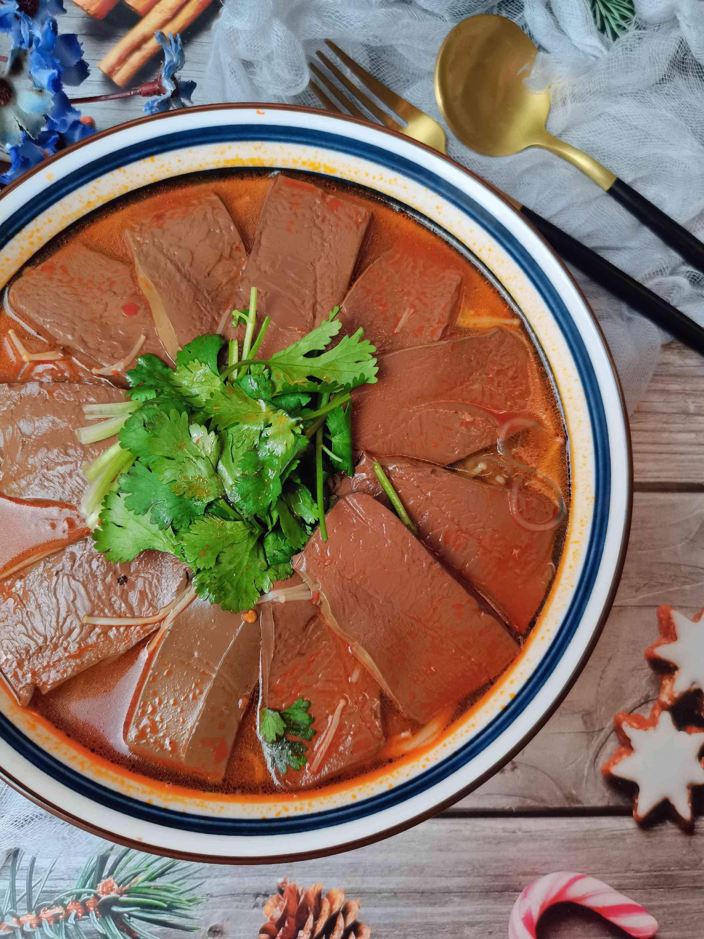 麻辣鴨血的做法-麻辣味煮菜譜-易網健康養生網 麻辣鴨血的做法-麻辣味煮菜譜