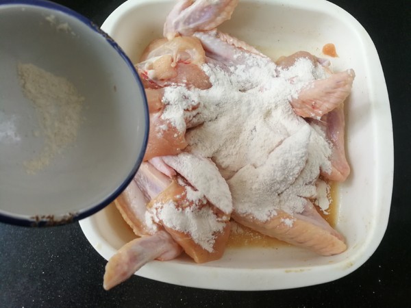 無油版鹽焗烤雞翅的做法-咸鮮味烤菜譜