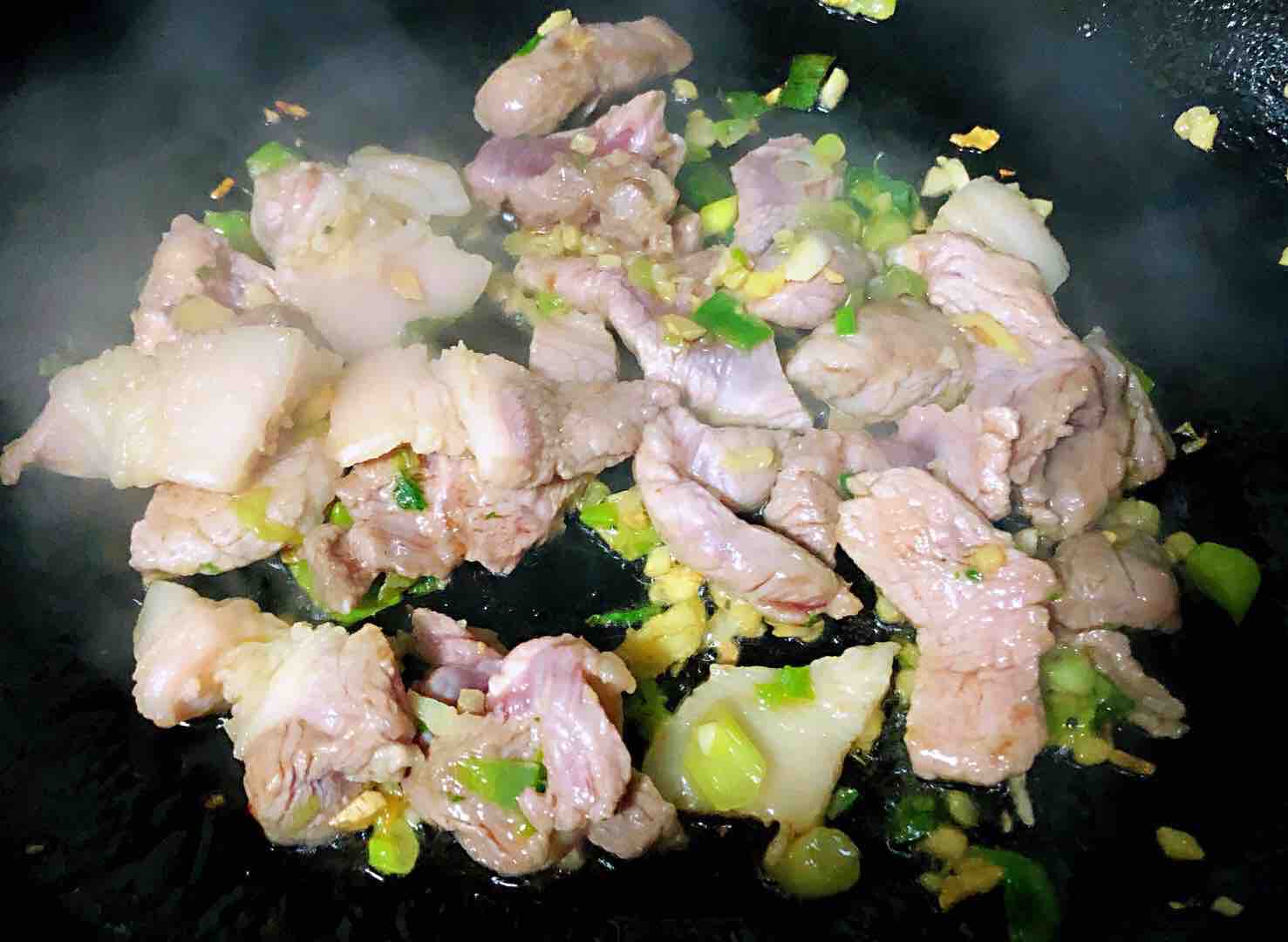 蓮藕炒肉片的做法-咸鮮味炒菜譜