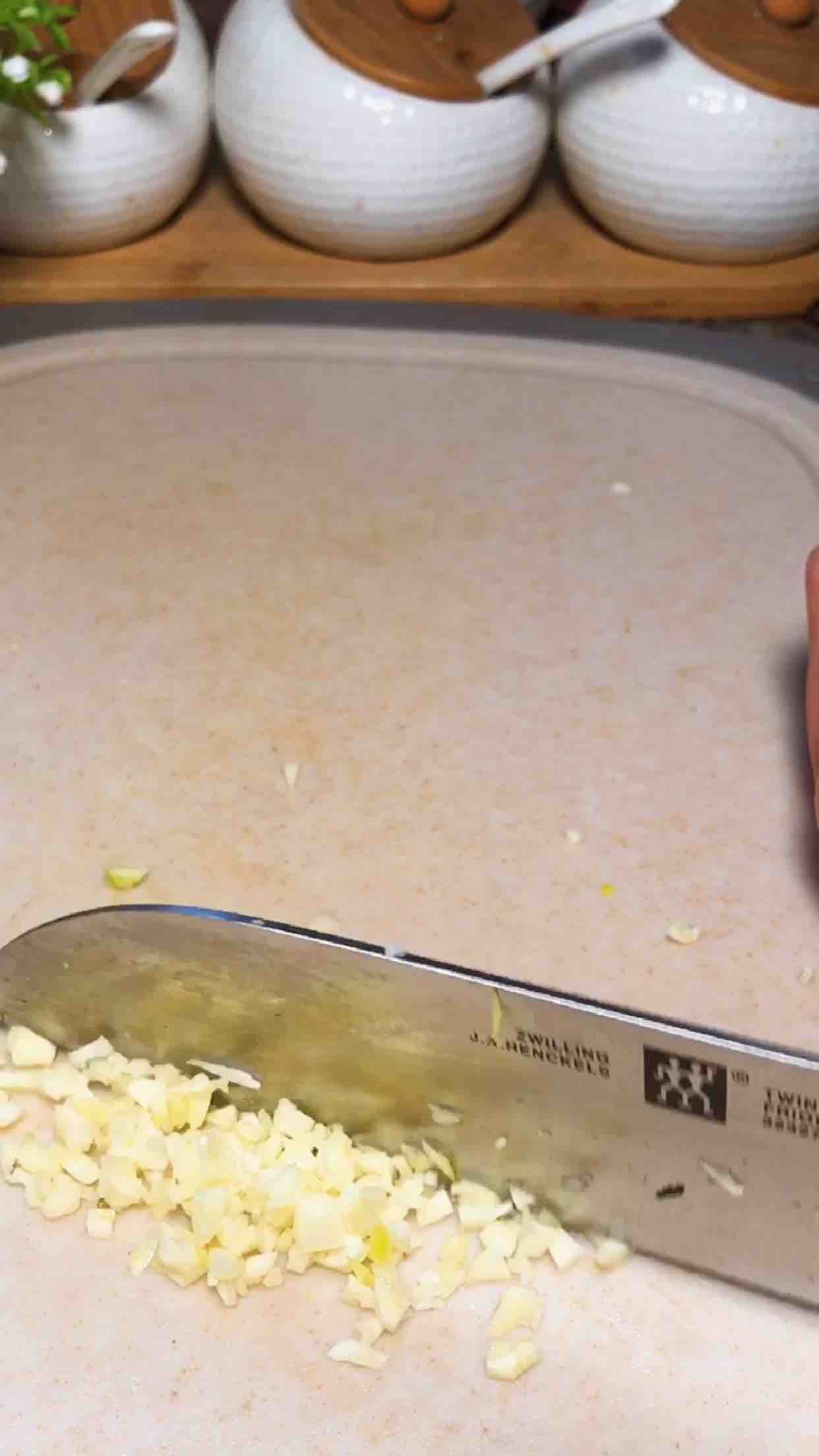 麻醬面皮的做法-酸辣味拌菜譜