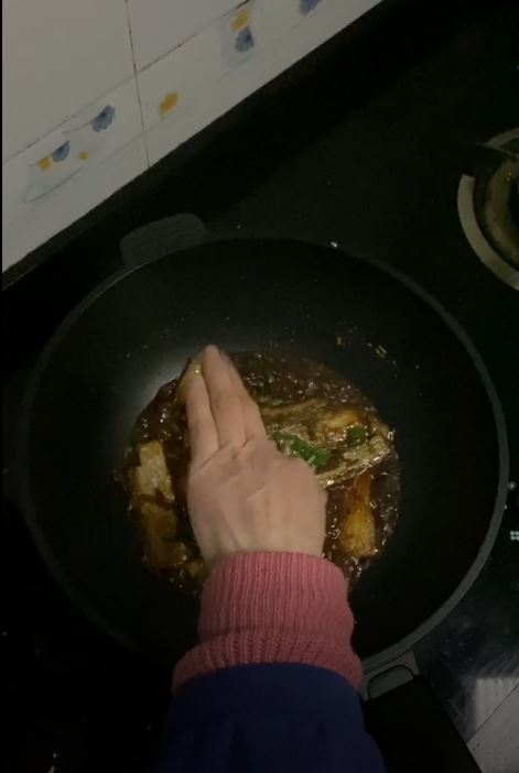 帶魚這樣做，酥脆的連魚骨頭都可以吃的做法-家常味煎菜譜