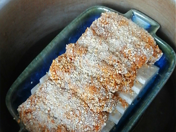 麻辣米粉蒸排骨(火鍋底料版)的做法-麻辣味蒸菜譜-易網(wǎng)健康養(yǎng)生網(wǎng) 麻辣米粉蒸排骨(火鍋底料版)的做法-麻辣味蒸菜譜