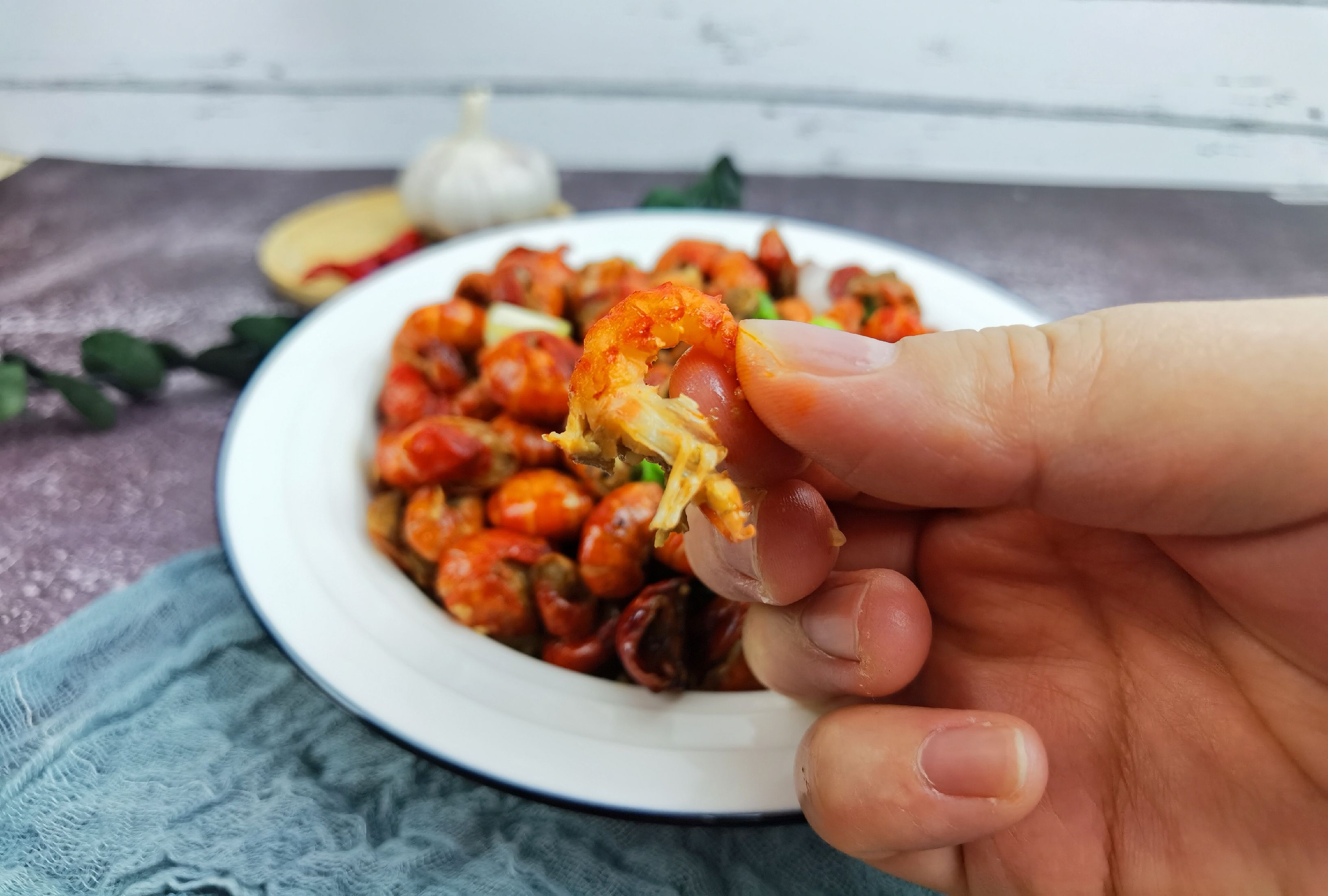 紅火年夜飯-飯店四五十1盤不夠吃,在家20吃到飽的做法-蒜香味炒菜譜-易網(wǎng)健康養(yǎng)生網(wǎng) 紅火年夜飯-飯店四五十1盤不夠吃,在家20吃到飽的做法-蒜香味炒菜譜