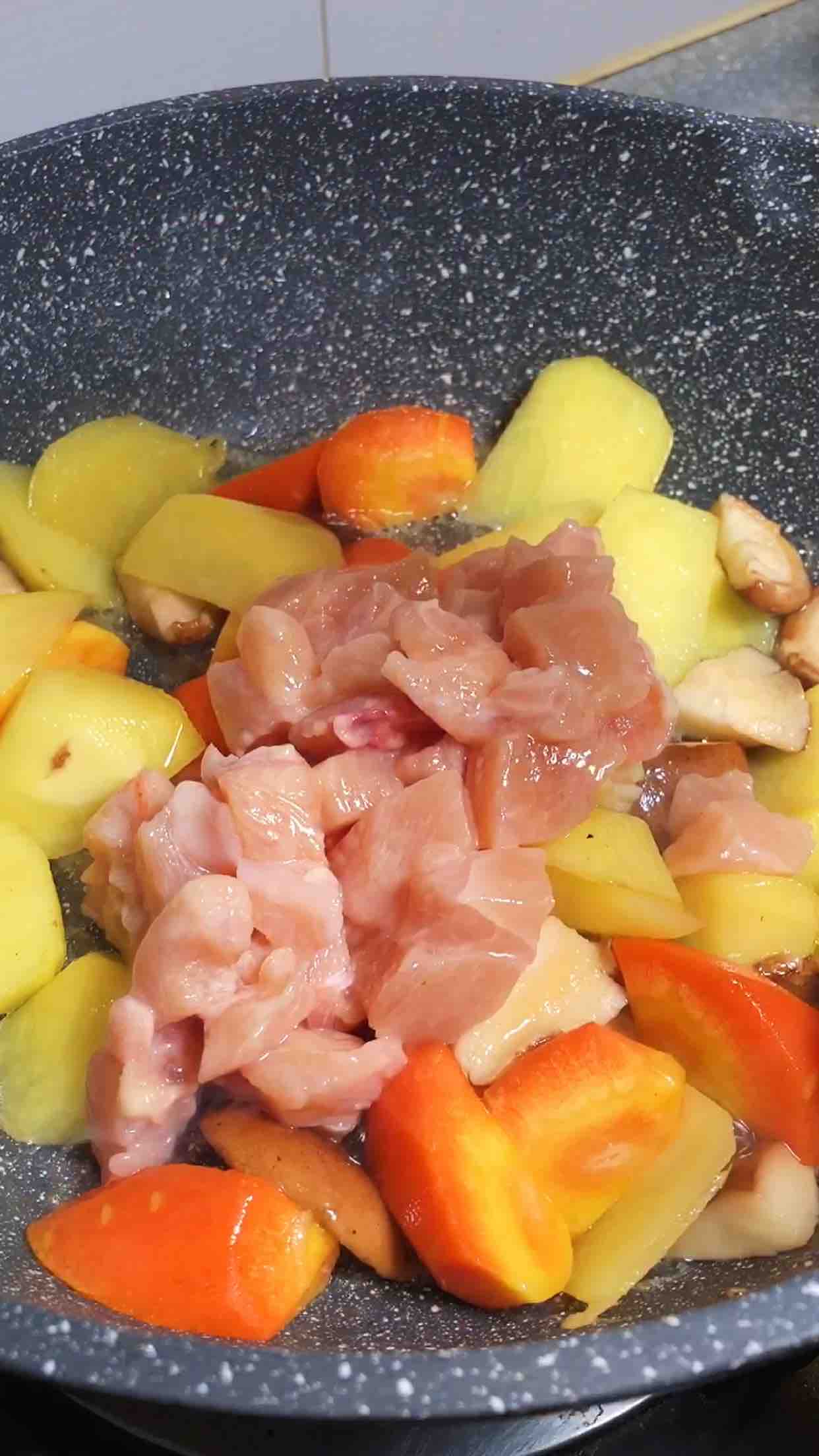 咖喱雞肉飯的做法-咖喱味煮菜譜