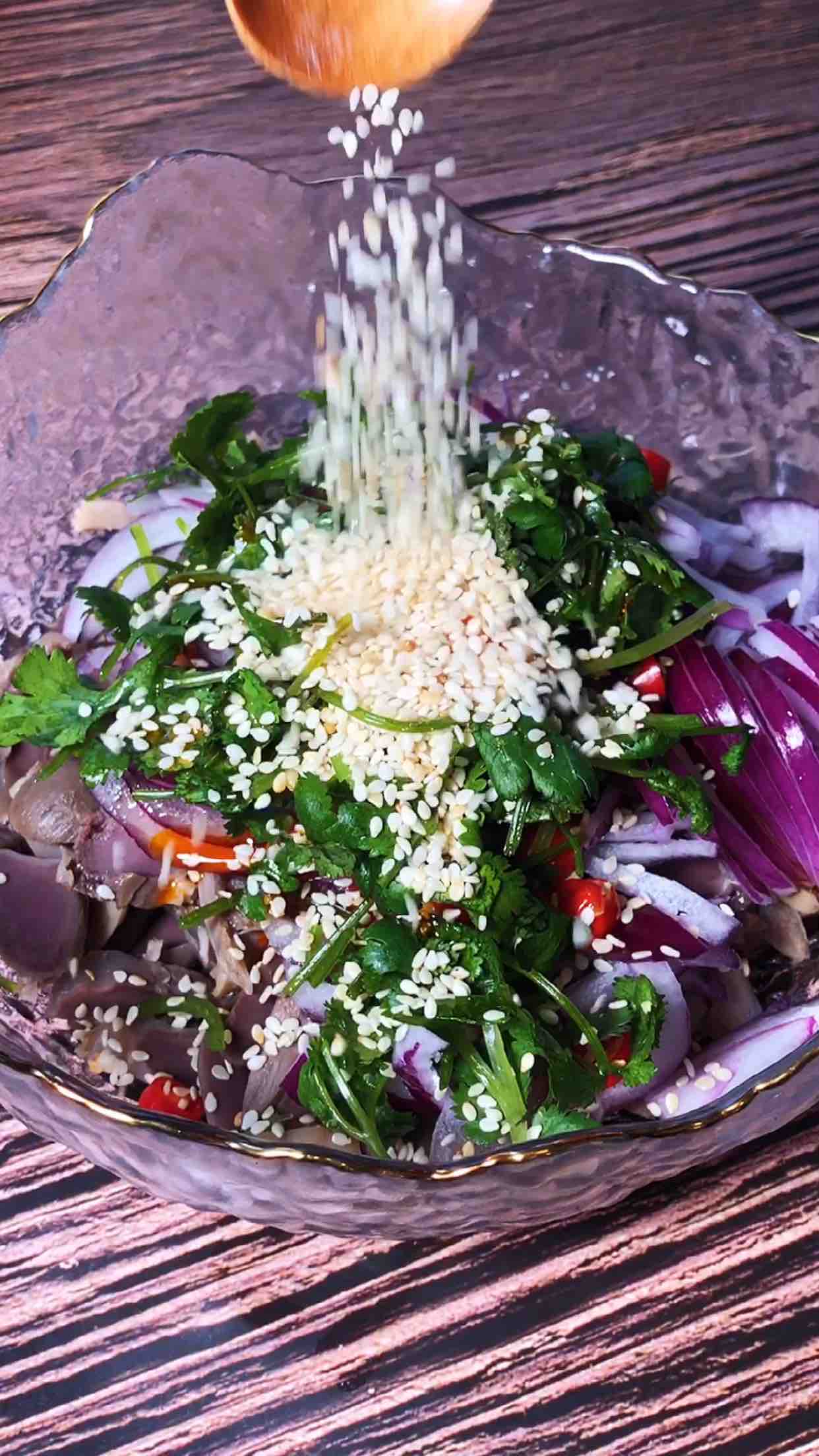 涼拌鴨件的做法-香辣味拌菜譜