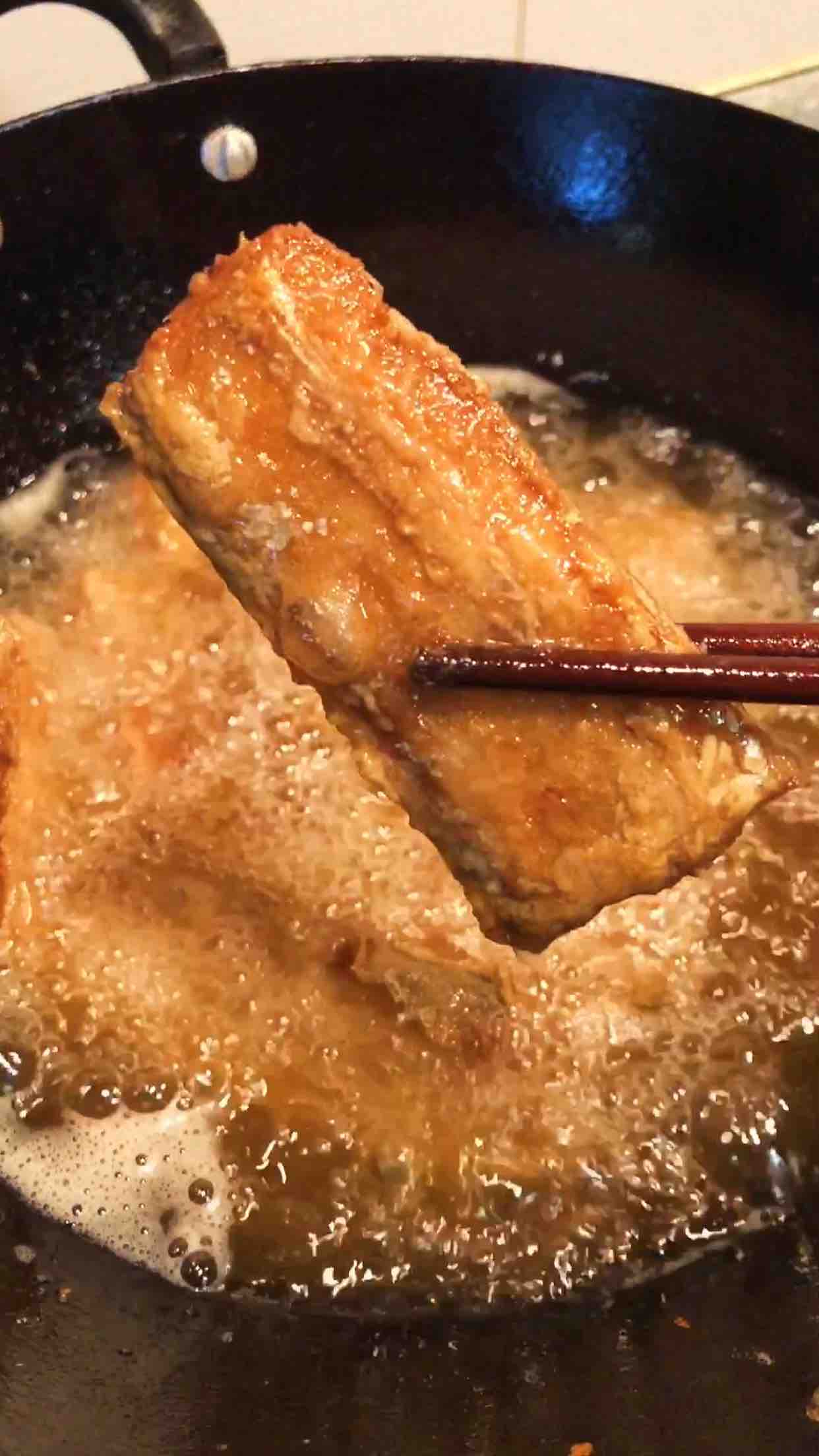 干炸帶魚的做法-魚香味炸菜譜