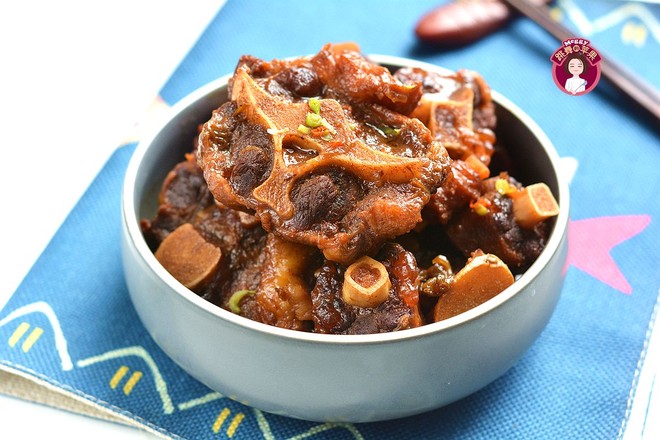 紅燒牛尾的做法-家常味燉菜譜-易網健康養生網 紅燒牛尾的做法-家常味燉菜譜