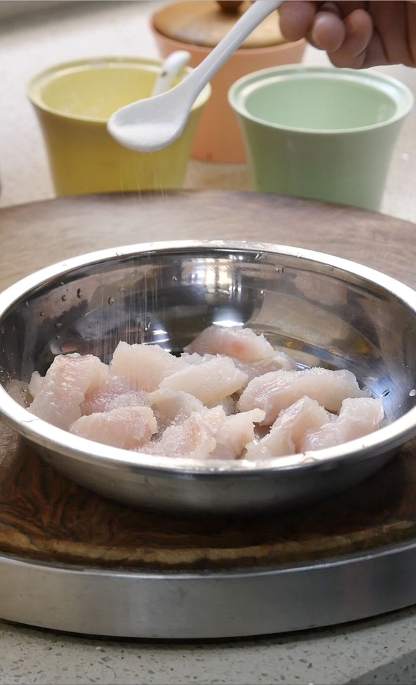 茄汁魚柳的做法-酸甜味炸菜譜