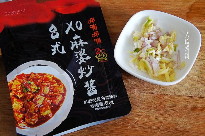 3步教你做最好吃的麻辣豆腐，嫩滑入味，麻辣鮮香，超級下飯的做法-家常味燉菜譜
