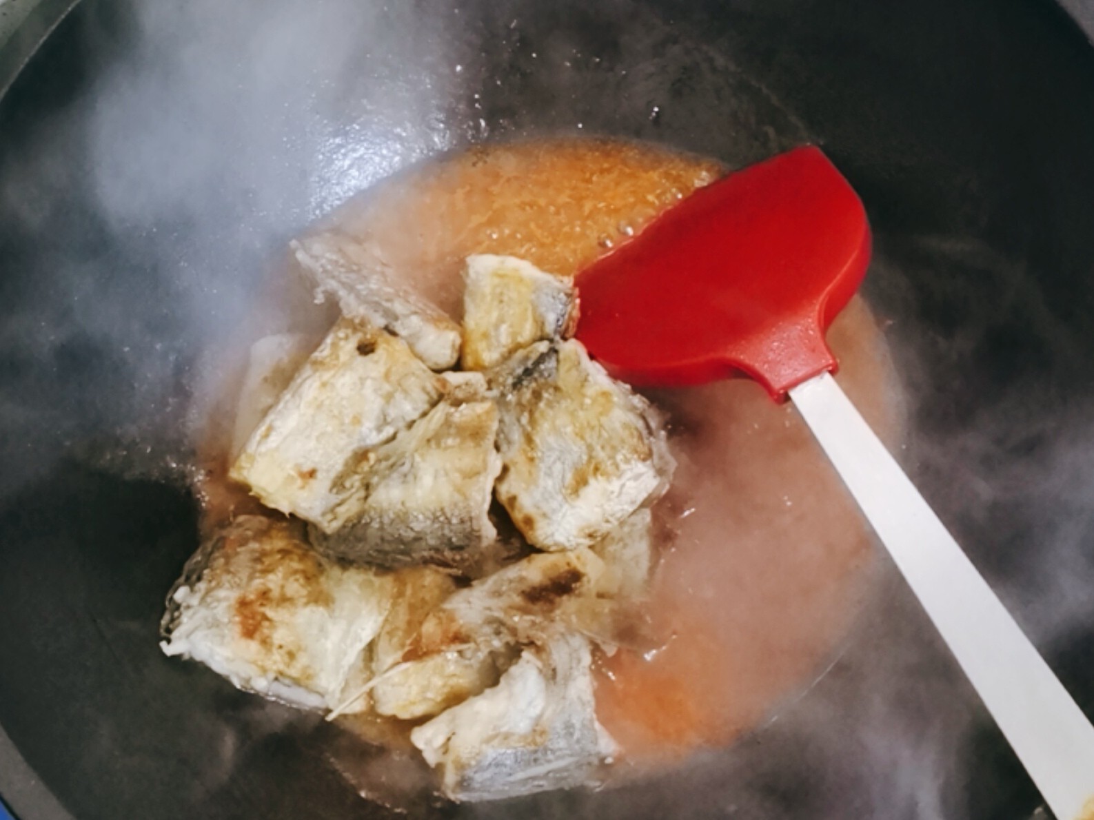 帶魚還可以做成茄汁味,保管家人都愛吃~的做法-茄汁味煎菜譜-易網(wǎng)健康養(yǎng)生網(wǎng) 帶魚還可以做成茄汁味,保管家人都愛吃~的做法-茄汁味煎菜譜