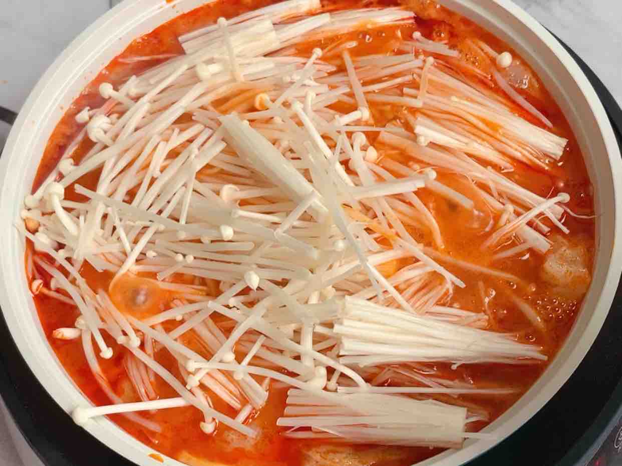 酸湯龍利魚的做法-酸辣味煮菜譜