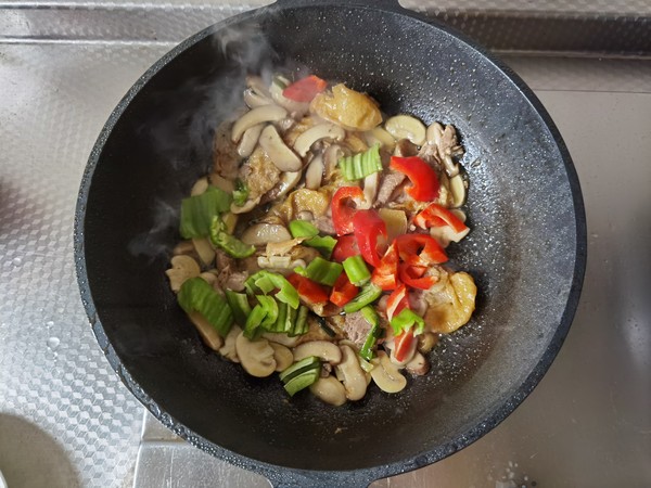 雙菇炒肉絲的做法-咸鮮味炒菜譜