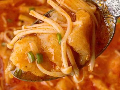 酸湯龍利魚的做法-酸辣味煮菜譜