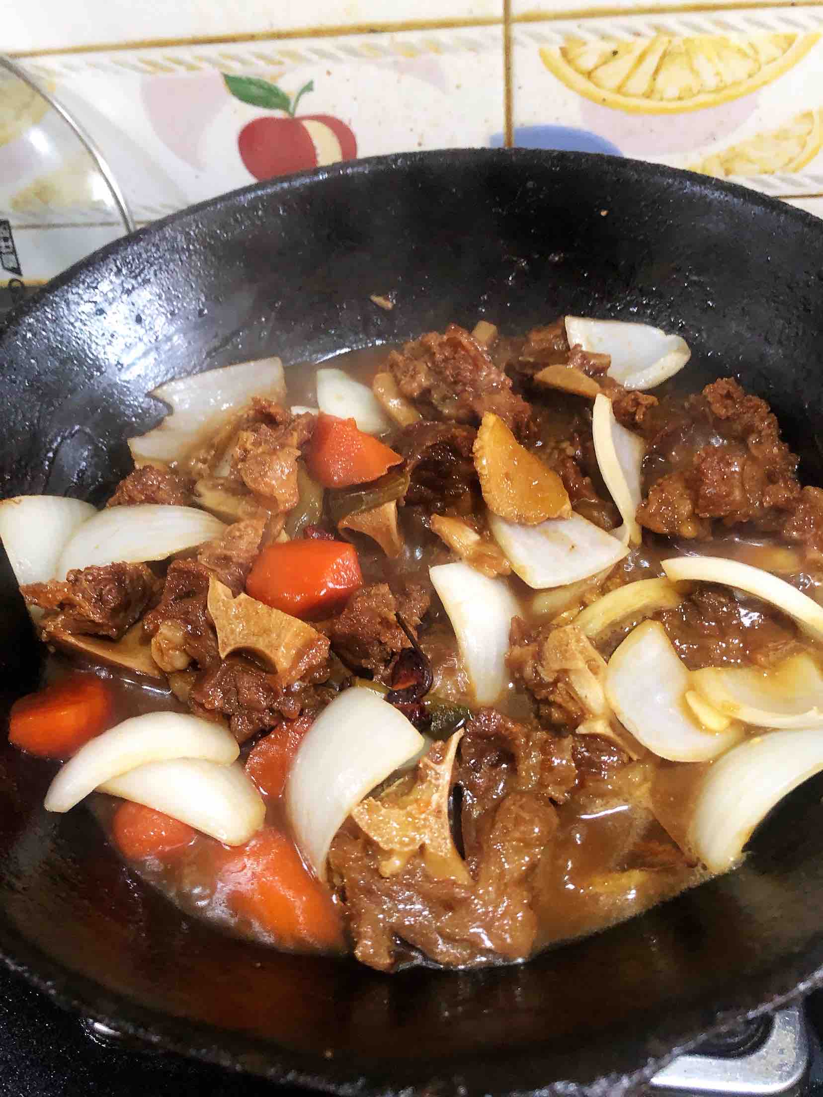 紅燒牛尾的做法-咸鮮味煮菜譜