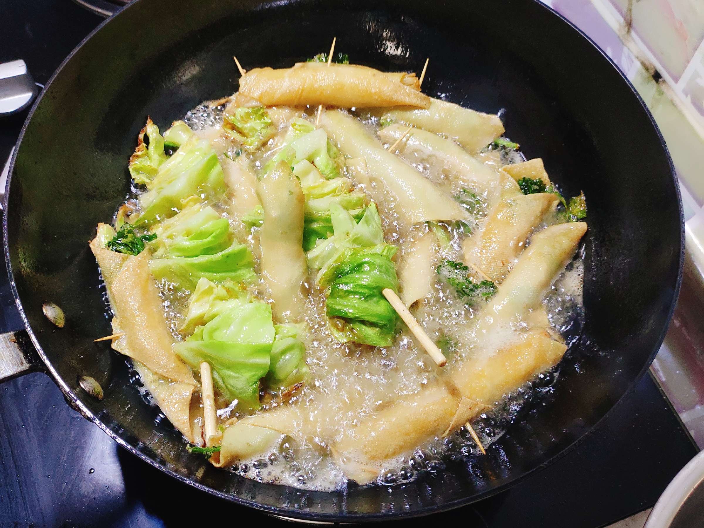 媲美街邊攤的休閑小炸串的做法-咸鮮味炸菜譜-易網健康養生網 媲美街邊攤的休閑小炸串的做法-咸鮮味炸菜譜