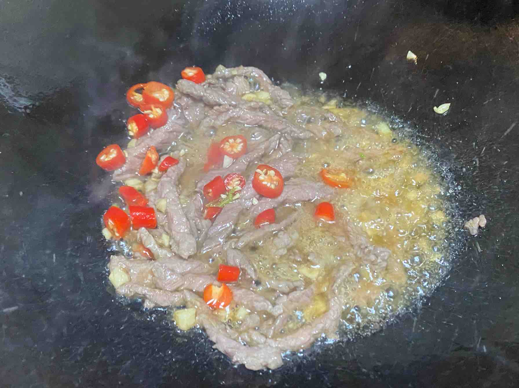 兒菜炒肉絲的做法-家常味炒菜譜-易網(wǎng)健康養(yǎng)生網(wǎng) 兒菜炒肉絲的做法-家常味炒菜譜