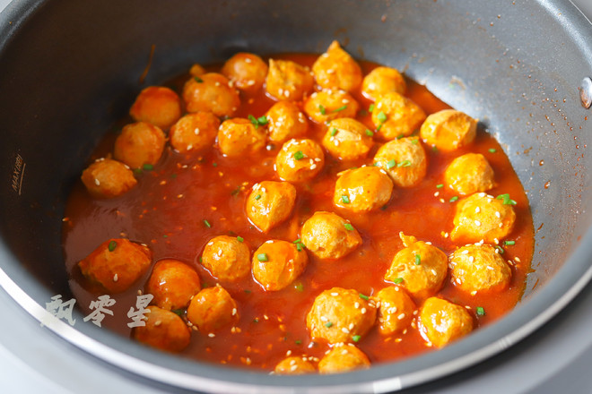 團團圓圓茄汁雞肉丸，酸甜開胃超好吃的做法-酸甜味煮菜譜