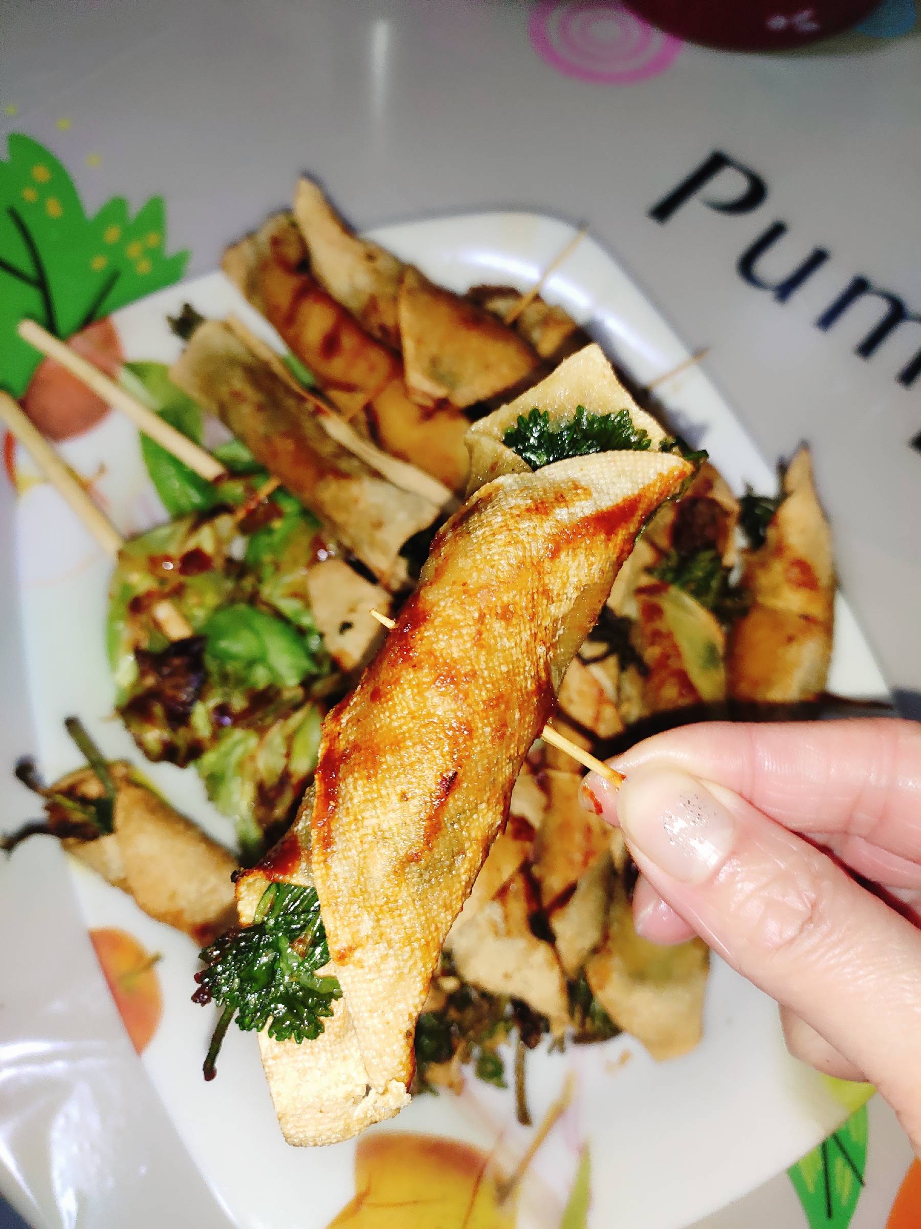 媲美街邊攤的休閑小炸串的做法-咸鮮味炸菜譜-易網健康養生網 媲美街邊攤的休閑小炸串的做法-咸鮮味炸菜譜