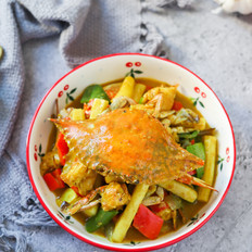 梭子蟹和咖喱碰撞出的美味，簡單零失敗的做法-咖喱味煮菜譜