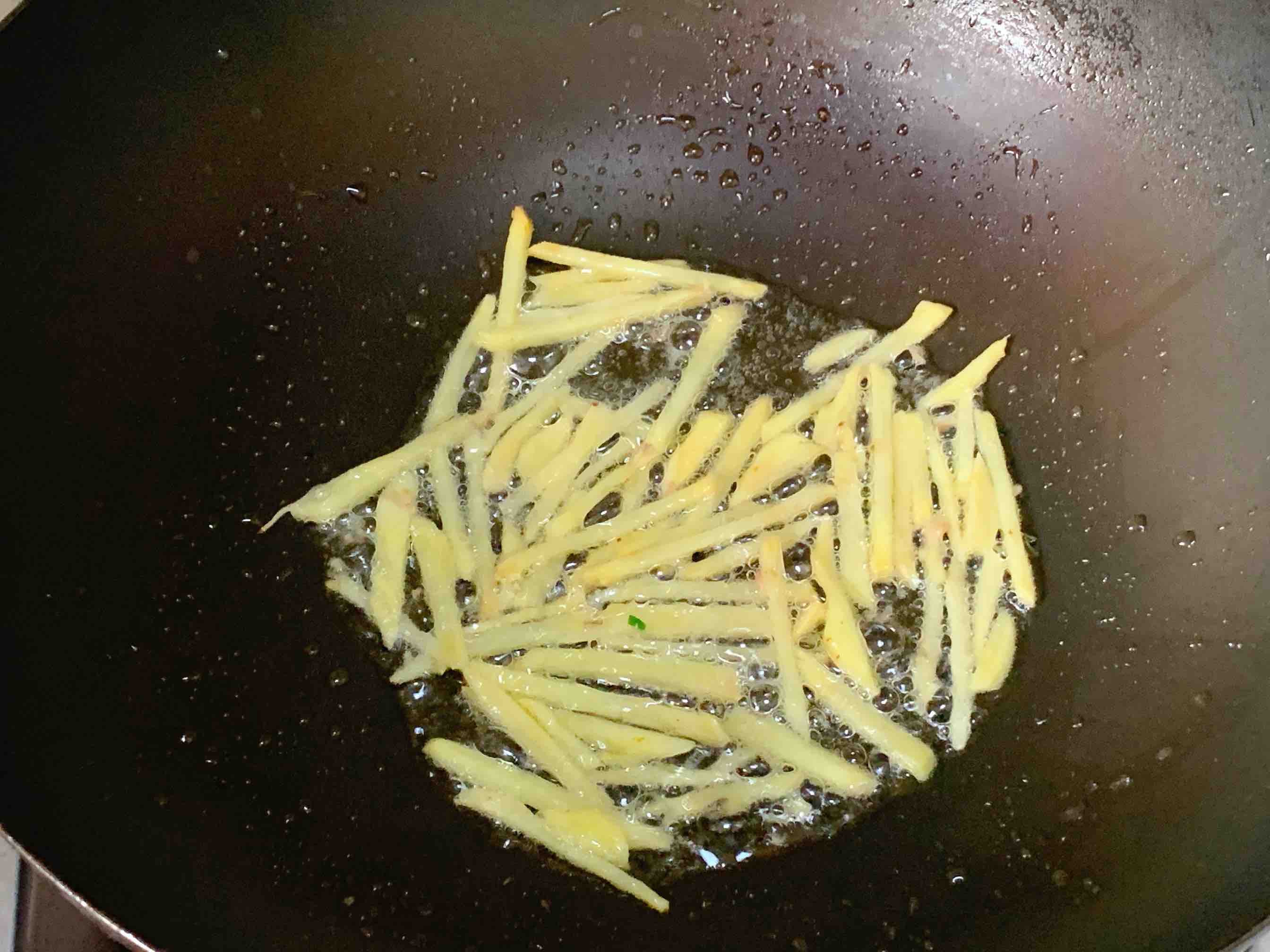 香菜炒肉的做法-家常味炒菜譜