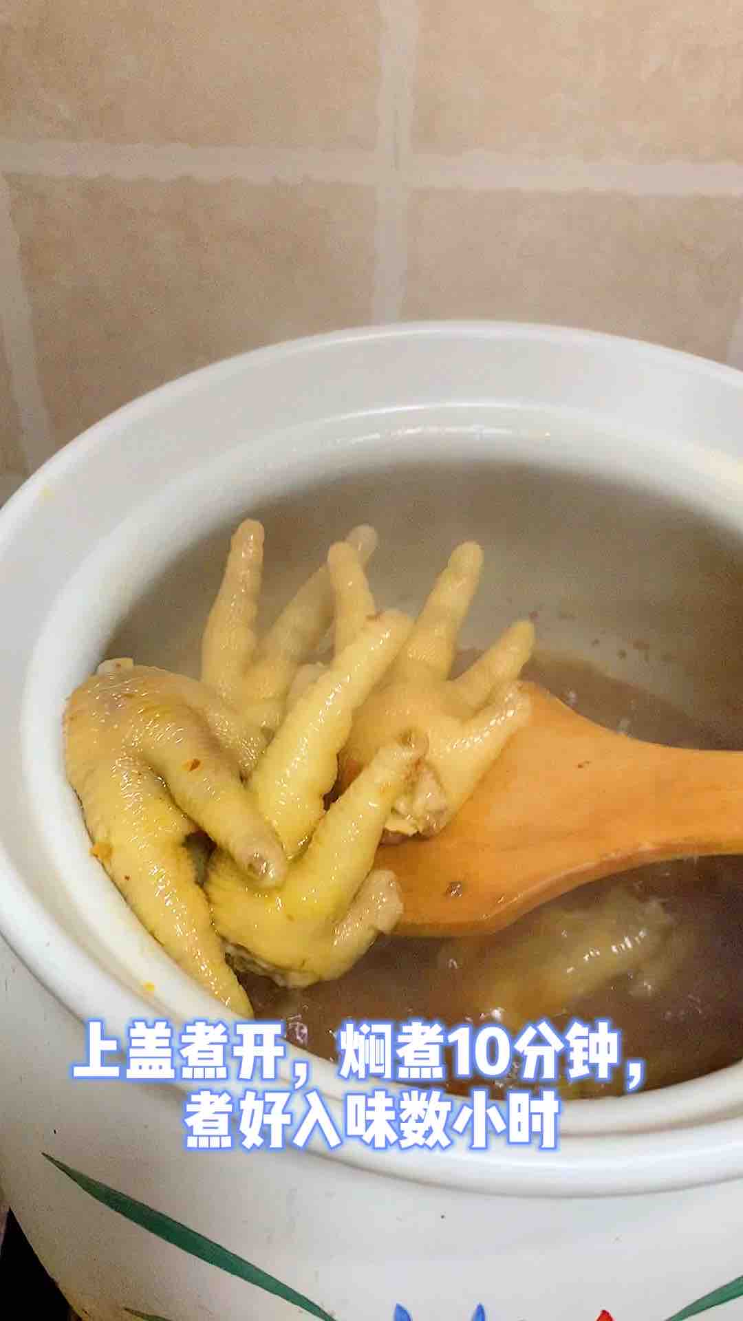 麻辣鹵雞爪，年菜里不可缺少的一道菜的做法-麻辣味鹵菜譜