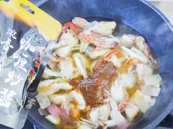 梭子蟹和咖喱碰撞出的美味，簡單零失敗的做法-咖喱味煮菜譜