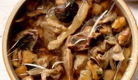 食材“八仙過(guò)海各顯神通”一壇鮮的不得了的做法-咸鮮味燉菜譜