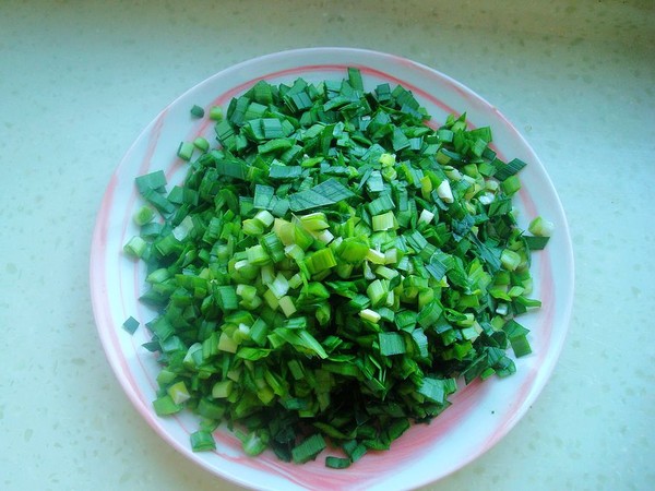 鵪鶉蛋韭菜盒子的做法-家常味煎菜譜