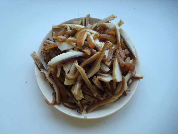 蘿卜干炒肉皮的做法-家常味炒菜譜