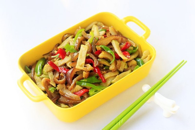 蘿卜干炒肉皮的做法-家常味炒菜譜