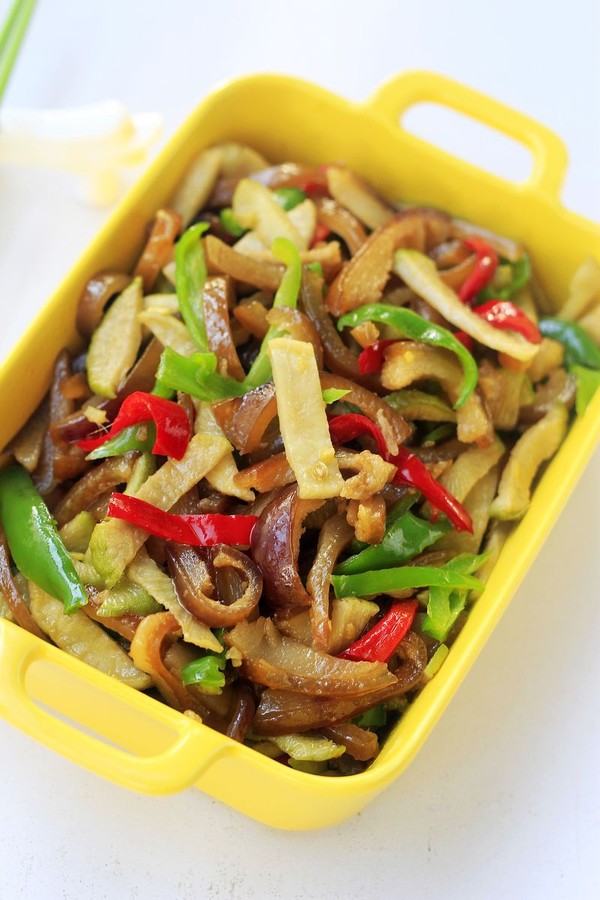 蘿卜干炒肉皮的做法-家常味炒菜譜